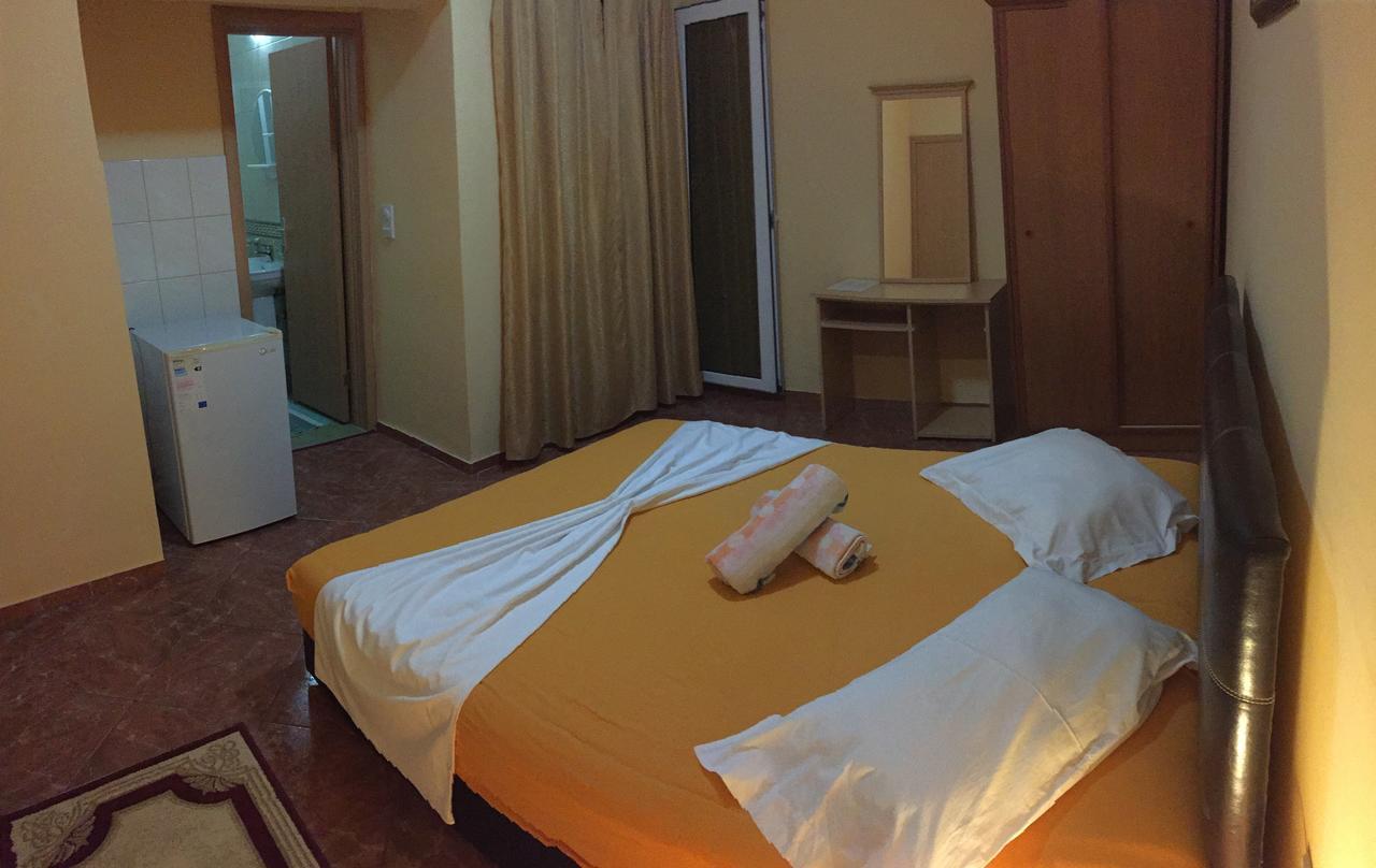 Casa Hena Hotel Ulcinj Ngoại thất bức ảnh