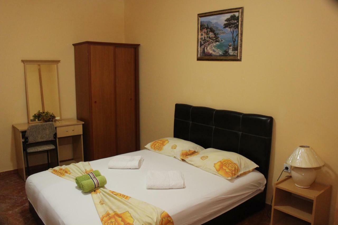 Casa Hena Hotel Ulcinj Ngoại thất bức ảnh