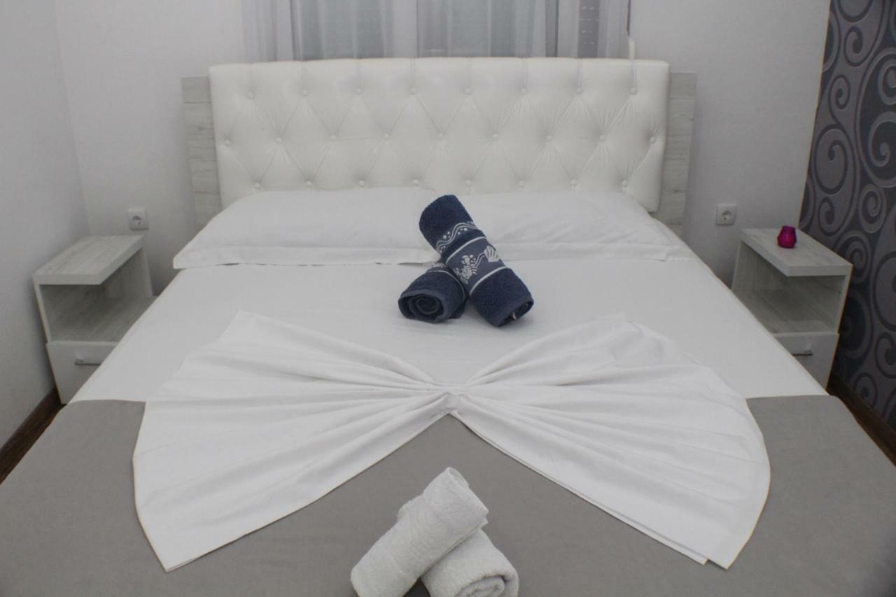 Casa Hena Hotel Ulcinj Ngoại thất bức ảnh