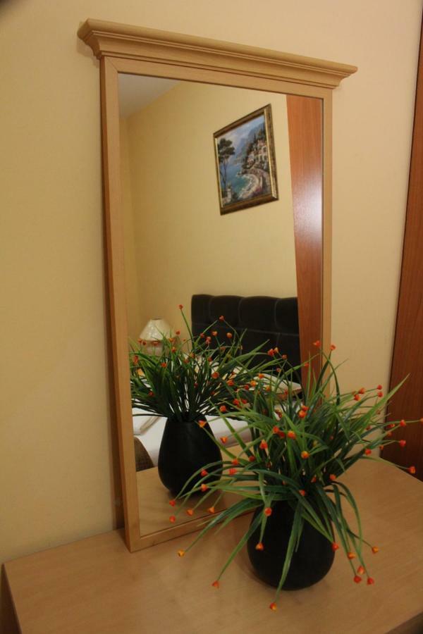 Casa Hena Hotel Ulcinj Ngoại thất bức ảnh