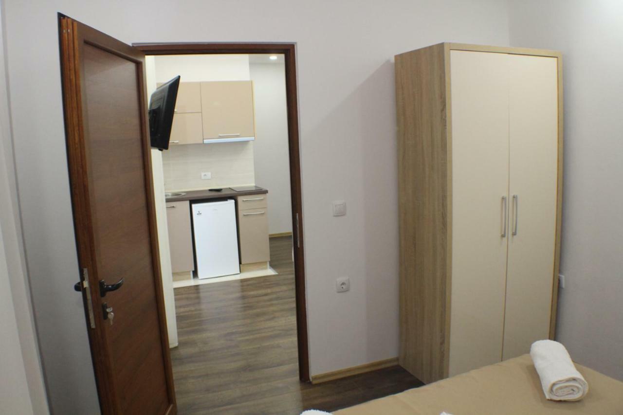Casa Hena Hotel Ulcinj Ngoại thất bức ảnh